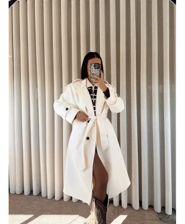 Ekru kuşaklı kaban