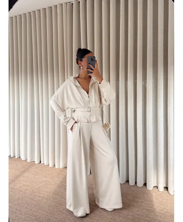 geniş paçalı kemer detay eşofman takımı