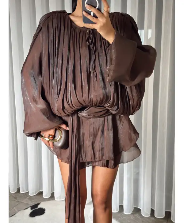 İçi şortlu vatkalı tasarım mini elbise