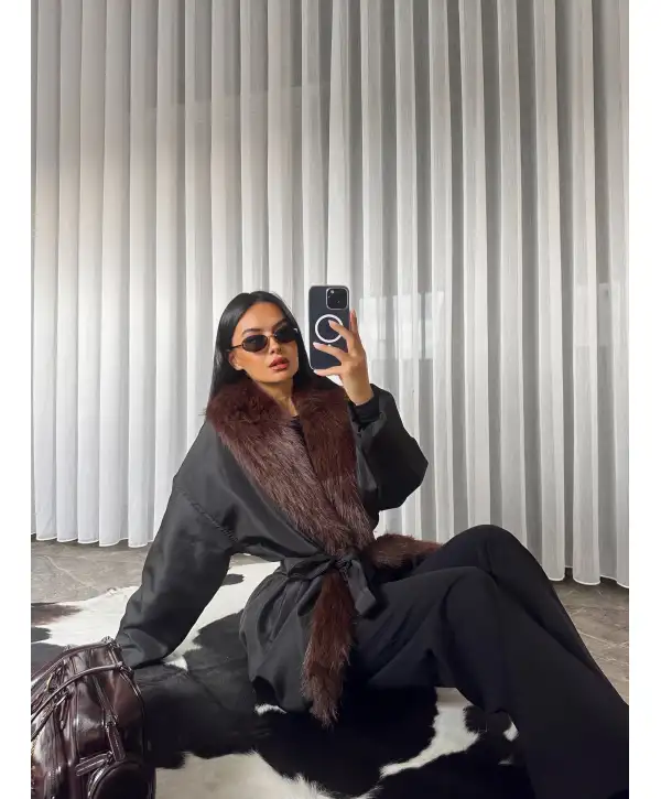 Kürk Detay Kuşaklı Mont - Siyah