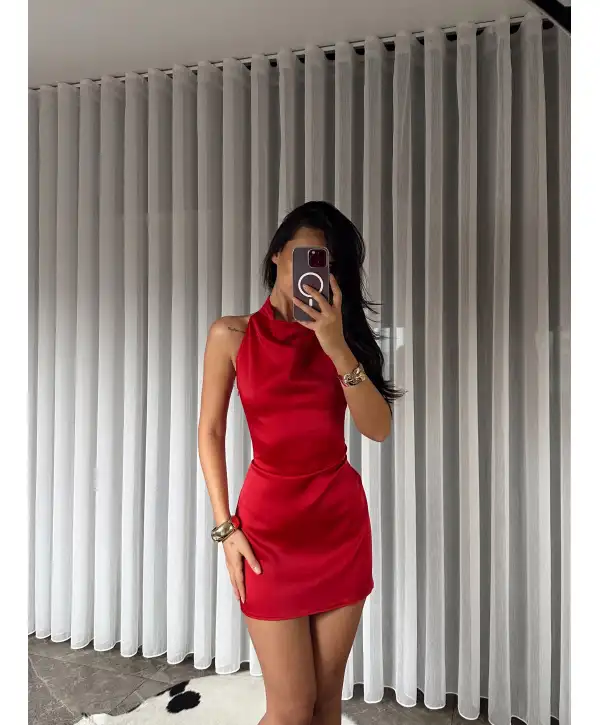 Sırt dekolteli saten mini elbise - Kırmızı