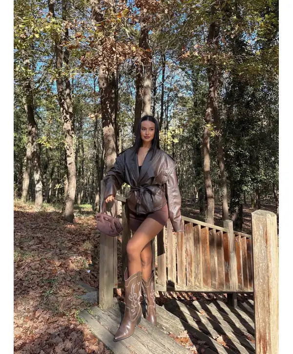 Tasarım kuşak detay deri ceket