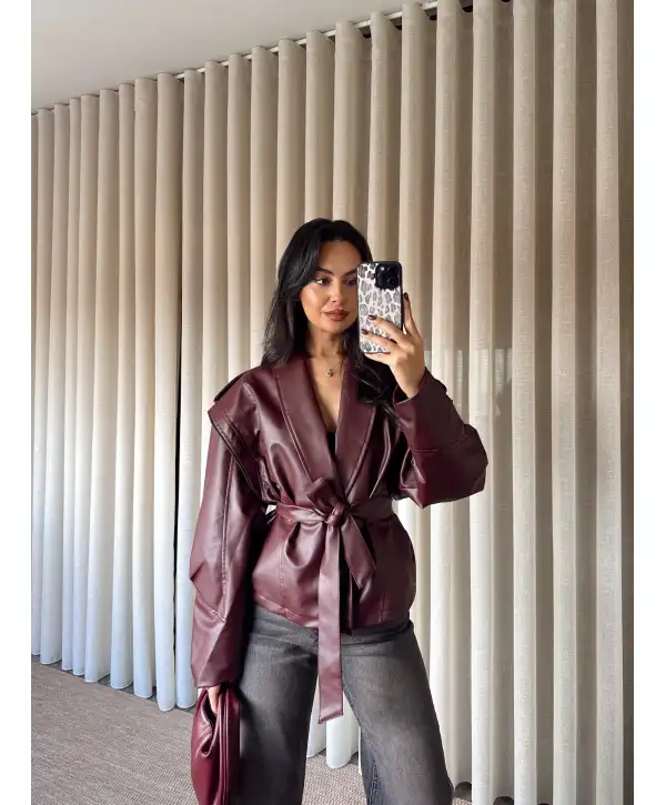 Tasarım kuşaklı deri ceket