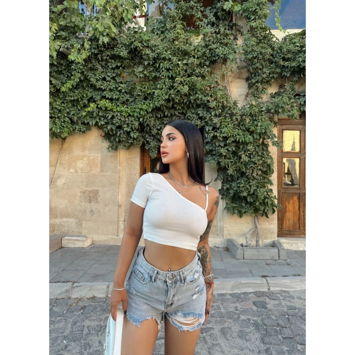 Beyaz Tek Omuz Halka Detay Crop
