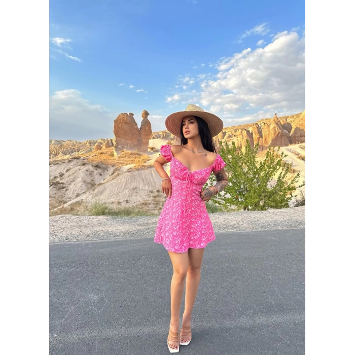 Pembe Biyeli Mini Elbise