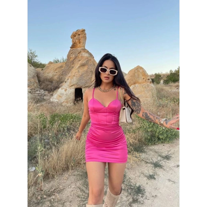 Pembe Bel Korseli Saten Elbise