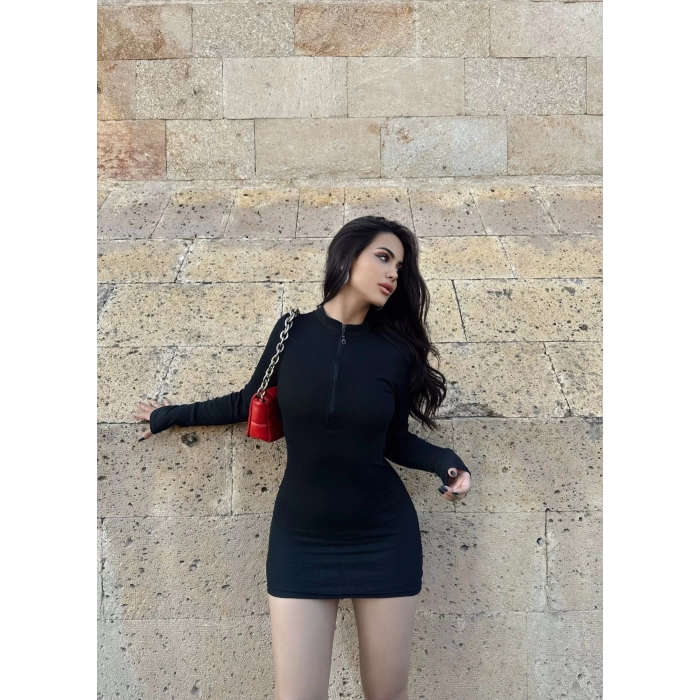 Siyah Fermuarlı Kaşkorse Elbise