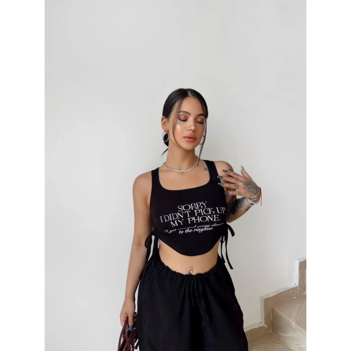 Siyah Sorry Yan Büzgülü Crop