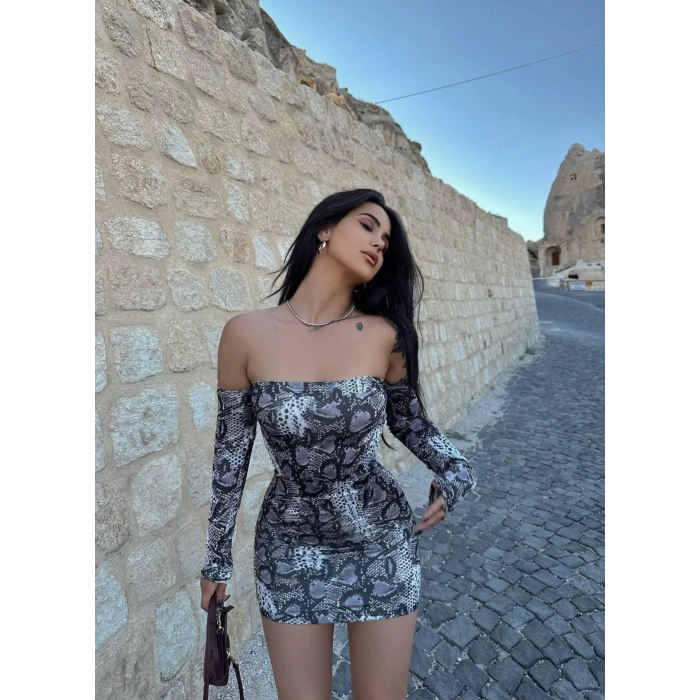 Yılan Desen Madonna Yaka Dalgıç Elbise