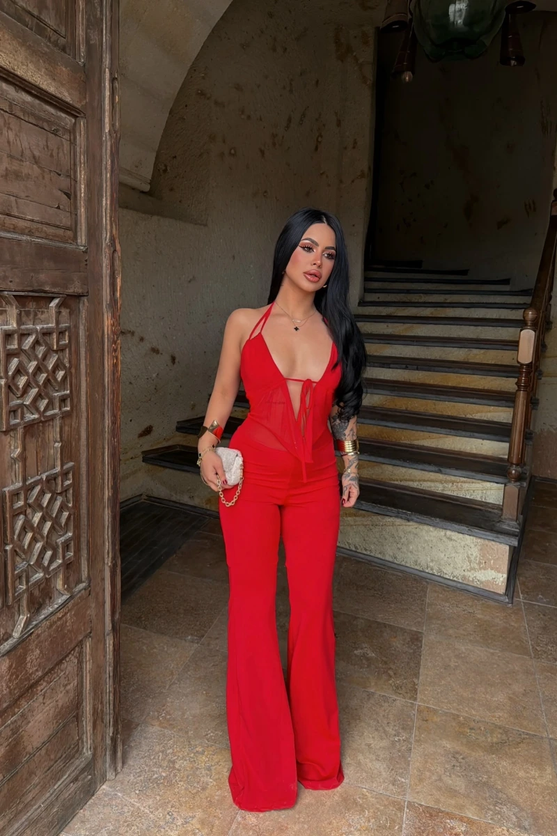 Kırmızı Boyundan Geçmeli Bağlamalı Tulum