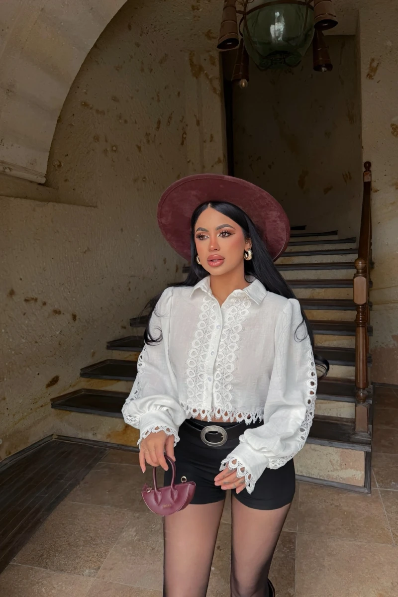 Dantelli Crop Keten Gömlek