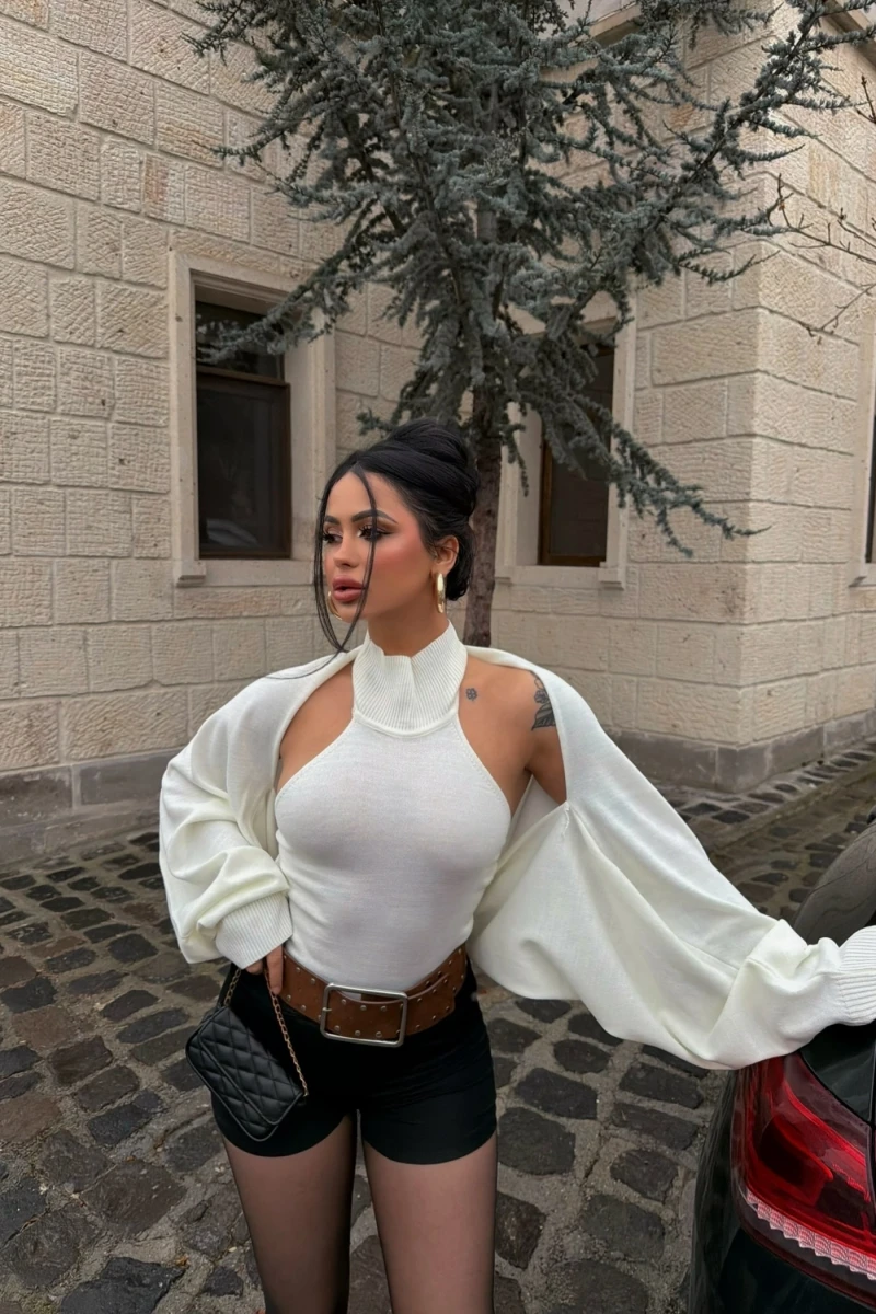 Beyaz Bolerolu Triko İkili Takım