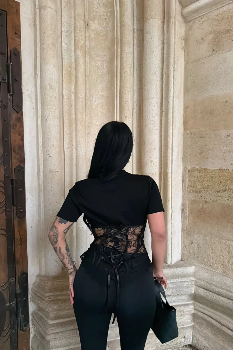 Siyah Güpürlü Korse Tişört