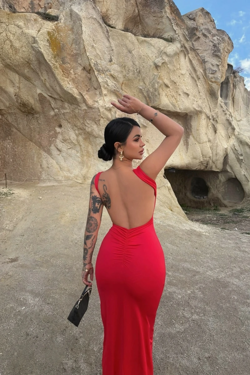 Kırmızı Sırt Açık Long Elbise