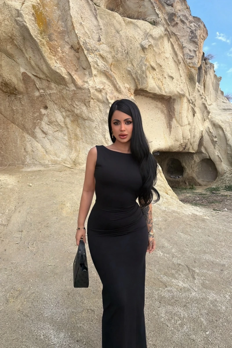 Siyah Sırt Açık Long Elbise