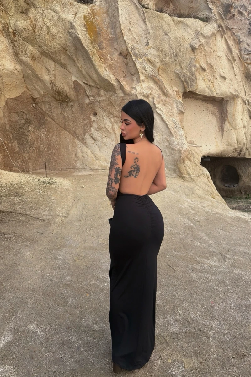 Siyah Sırt Açık Long Elbise