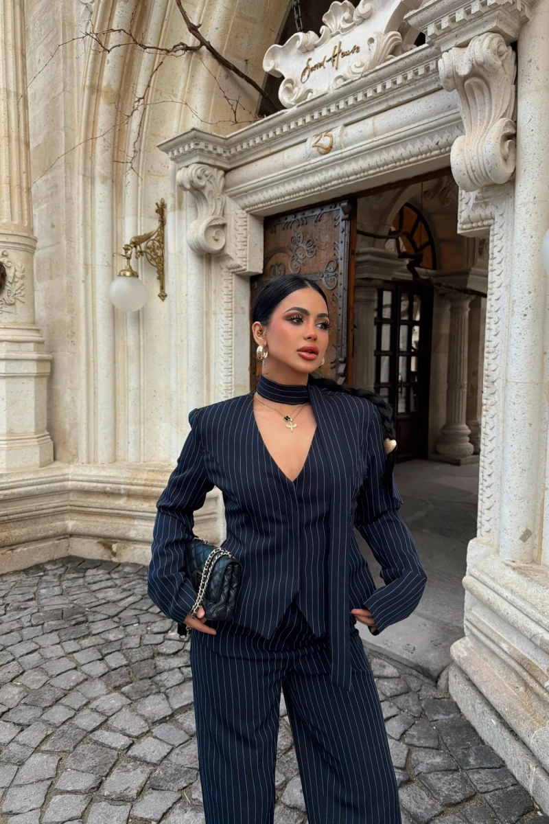 Lacivert Çizgili Blazer Üçlü Takım