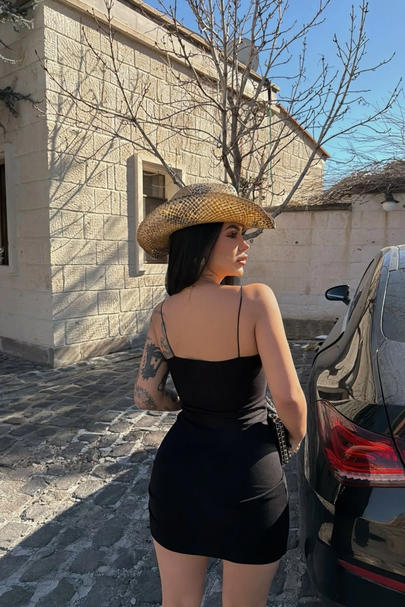 Siyah İp Askılı Basic Elbise