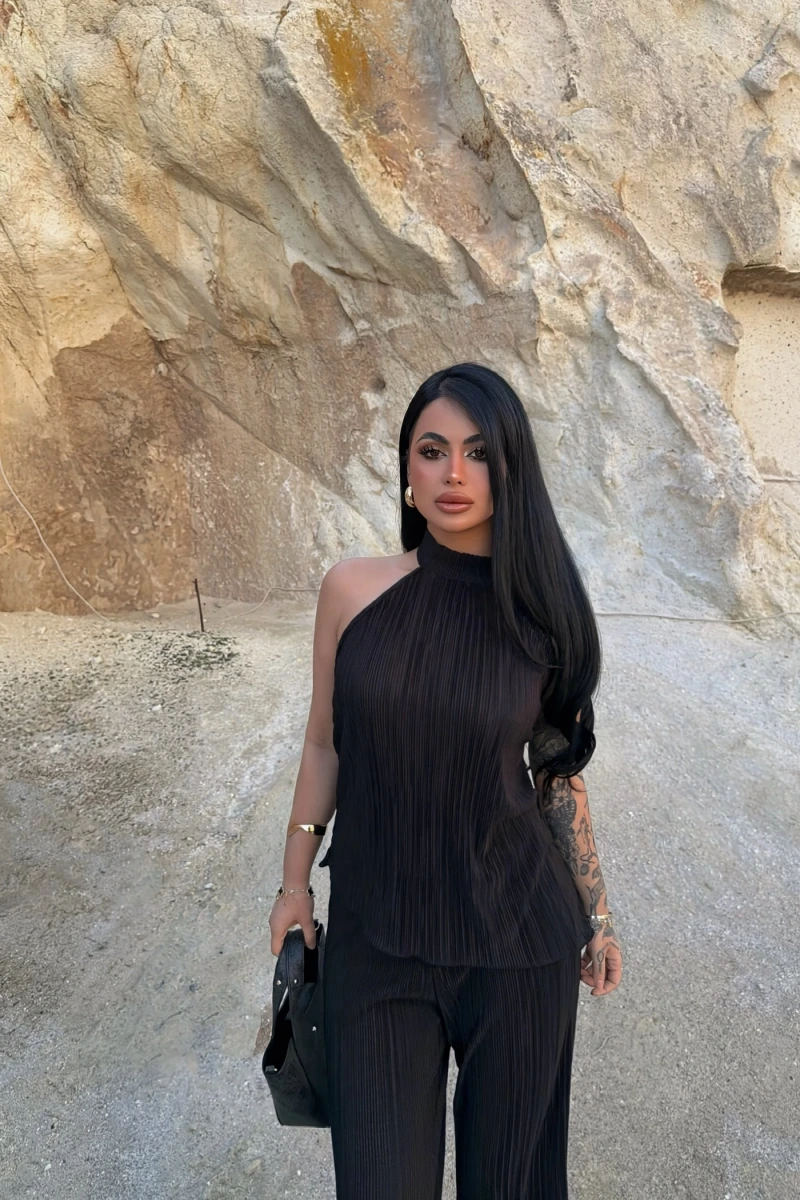 Siyah Sırt Dekolte Fitilli Takım