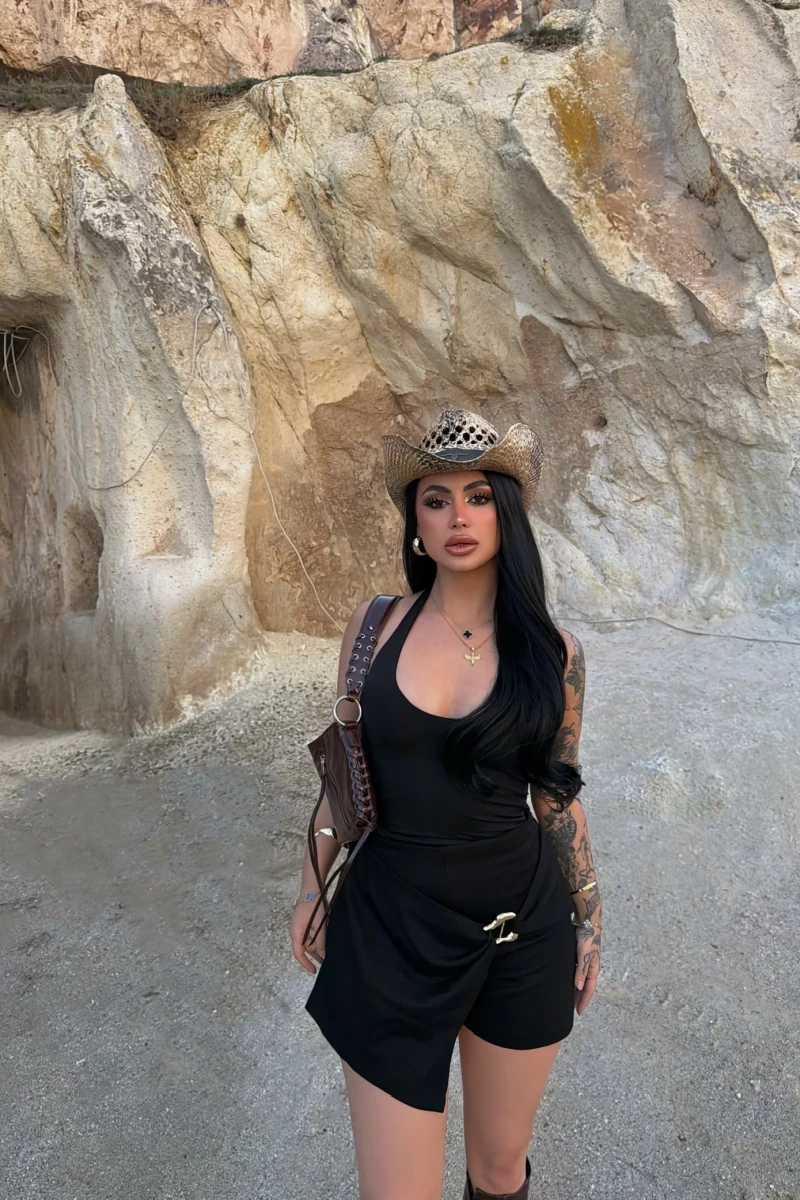 Aksesuarlı Şort Etek