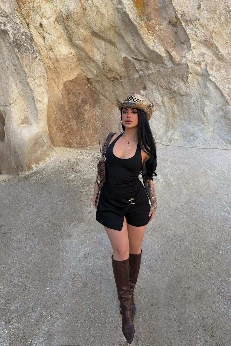 Aksesuarlı Şort Etek