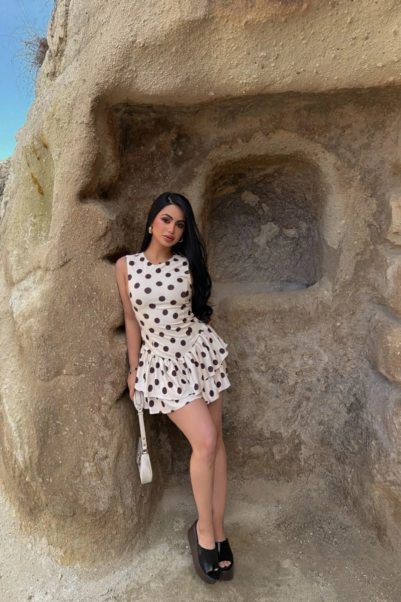 Puantiyeli Eteği Fırfırlı Elbise