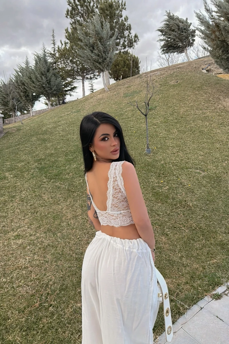 Beyaz Güpürlü Bralet