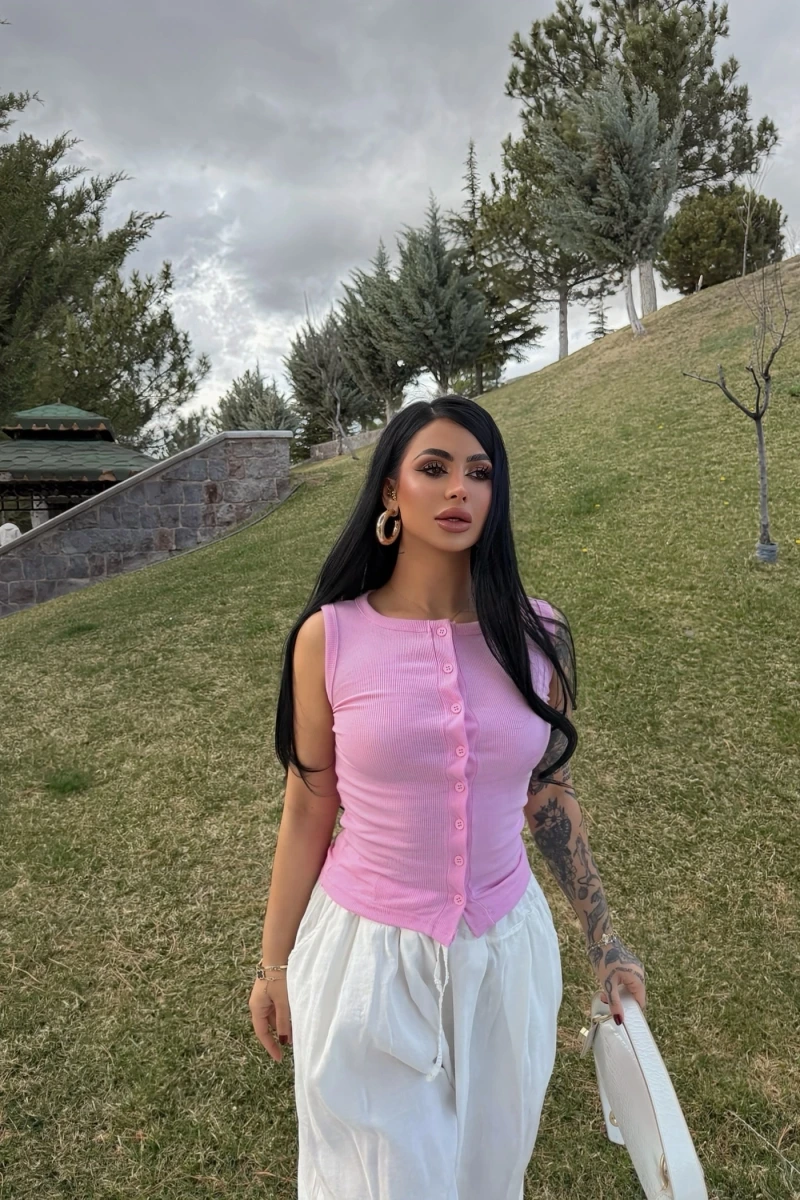 Pembe Ön Düğmeli Kaşkorse Bluz