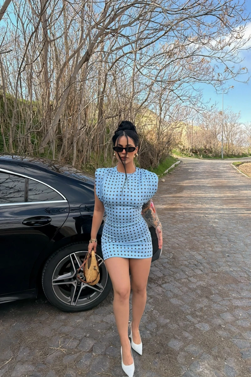 Mavi Omuz Vatkalı Puantiyeli Elbise