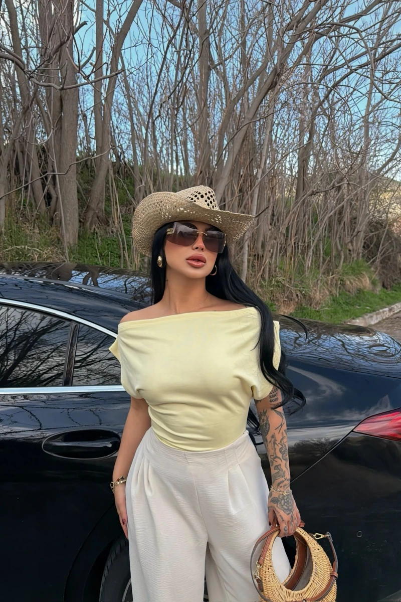 Sarı Yarasa Kol Kayık Yaka Crop