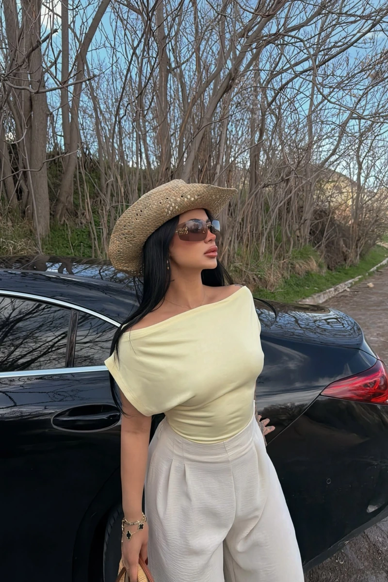 Sarı Yarasa Kol Kayık Yaka Crop