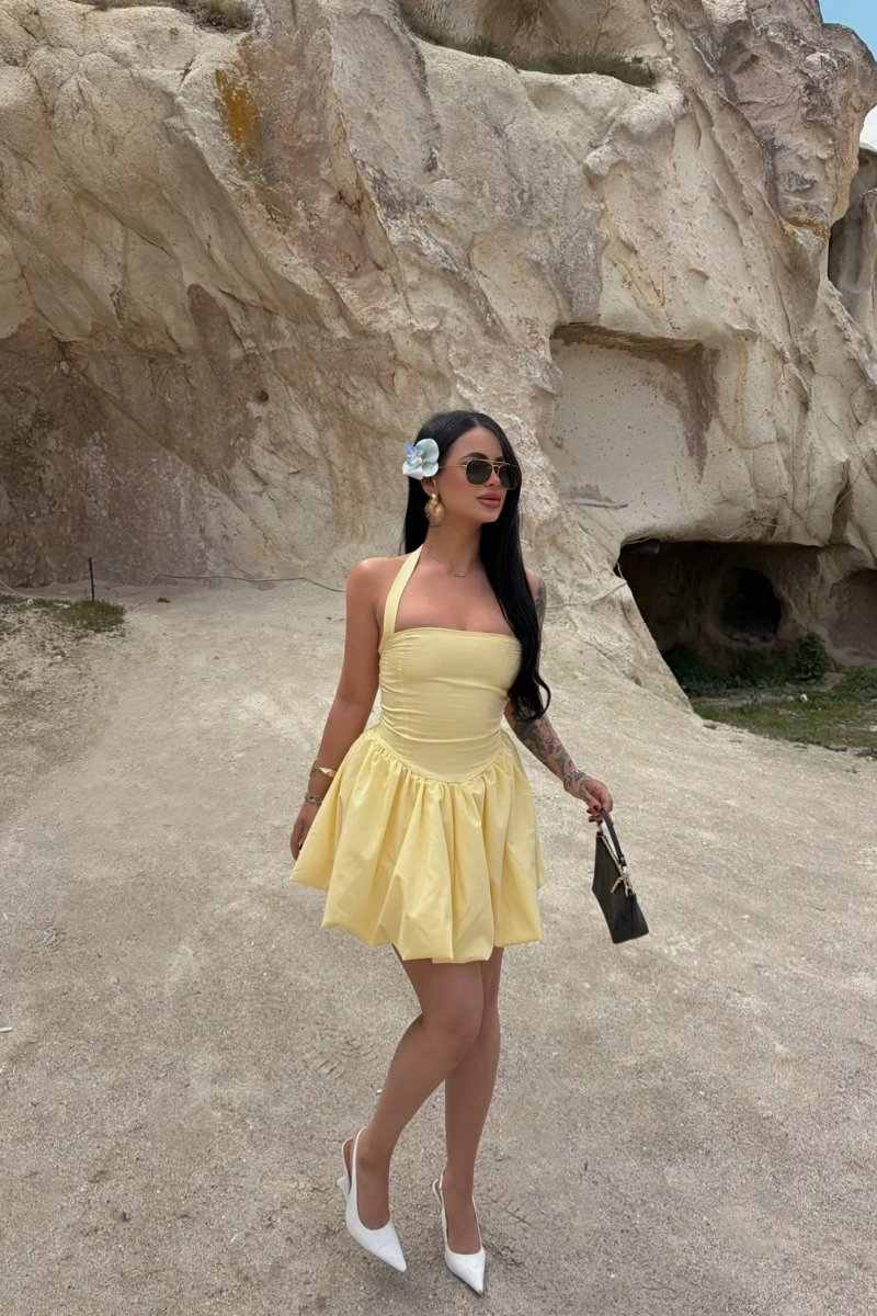 Sarı Boyundan Bağlamalı Balon Etekli Elbise