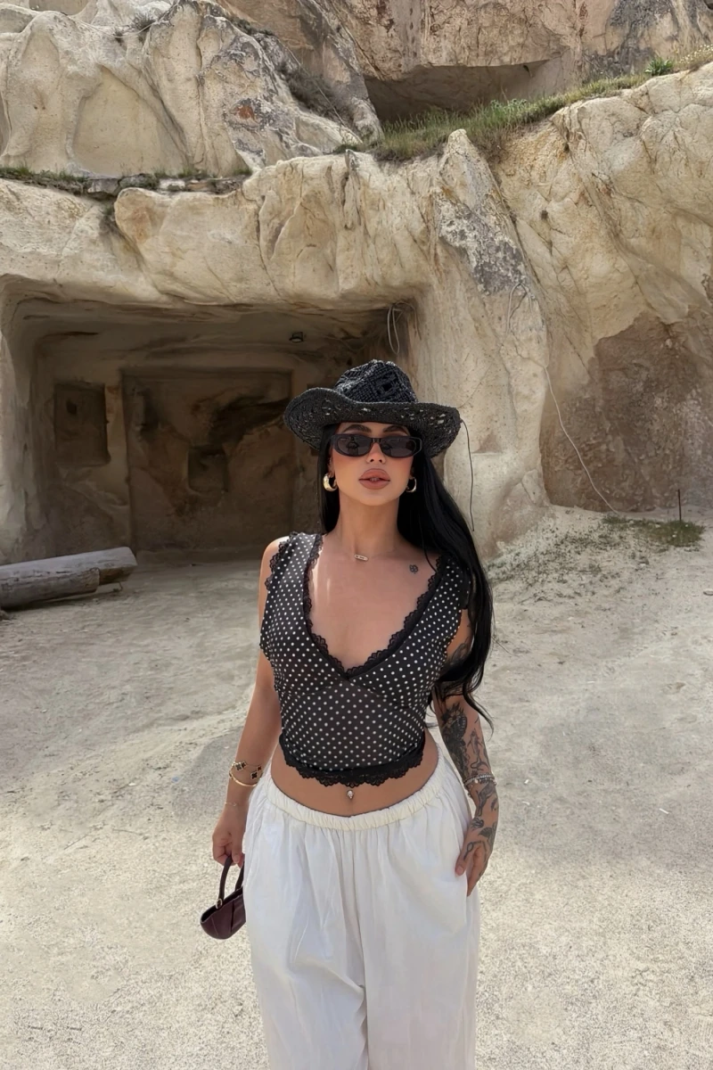 Siyah Puantiyeli Güpürlü Bralet