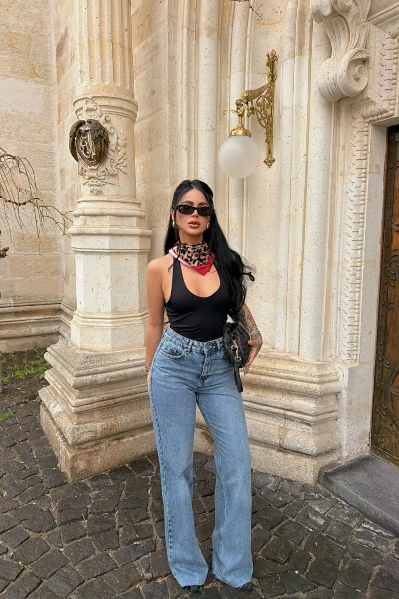 Yüksek Bel Paça Kesik Pantolon