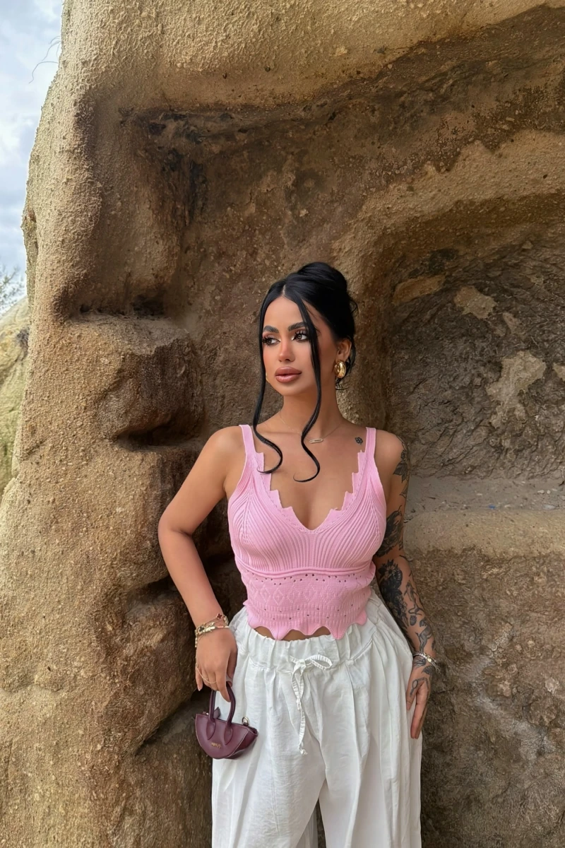 Pembe Fırfırlı Triko Büstiyer