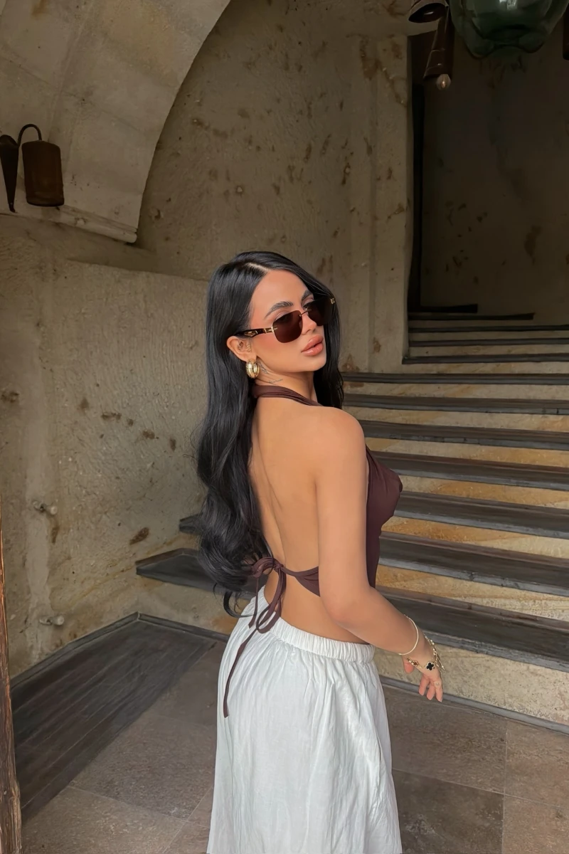 Kahve Sırt Dekolte Droplu Bluz