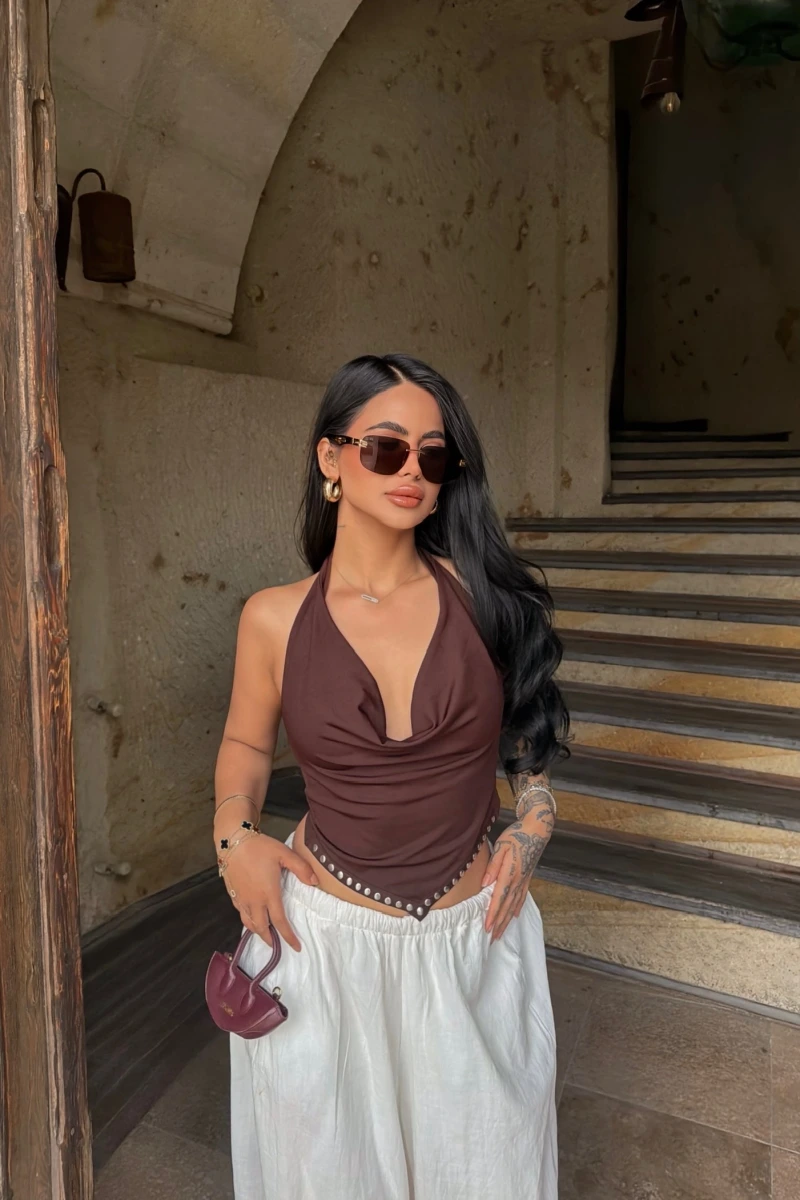 Kahve Sırt Dekolte Droplu Bluz