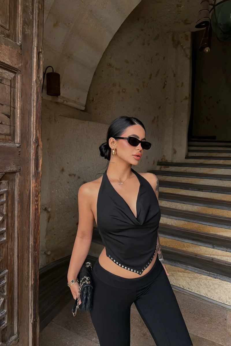 Siyah Sırt Dekolte Droplu Bluz