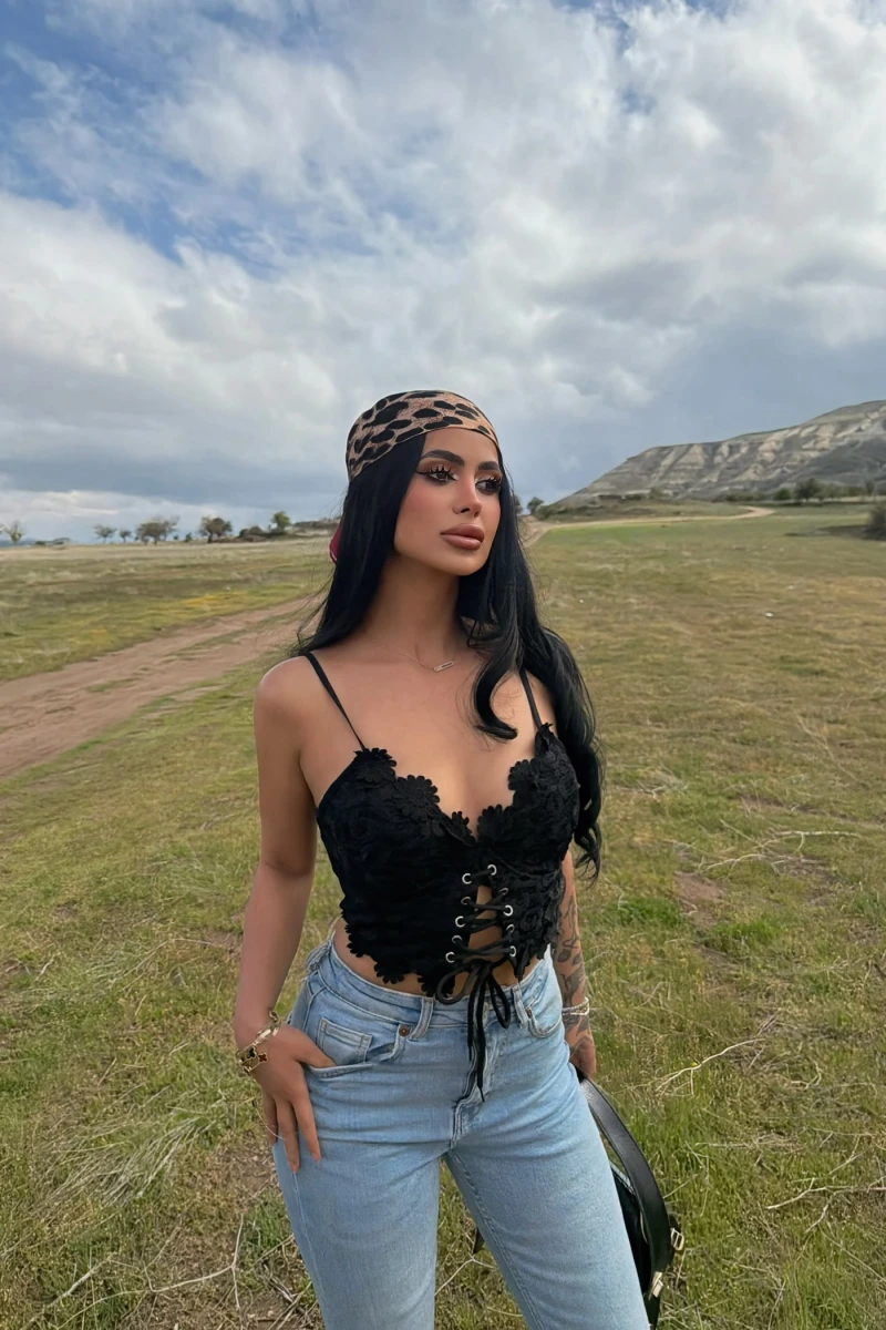 Siyah Güpürlü Kuşgözü Crop