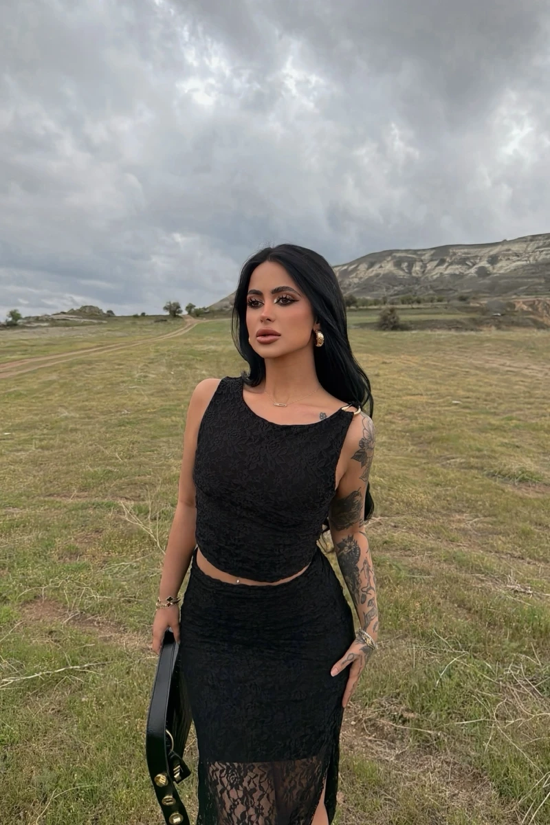 Siyah Güpürlü Büstiyer Etek İkili Takım