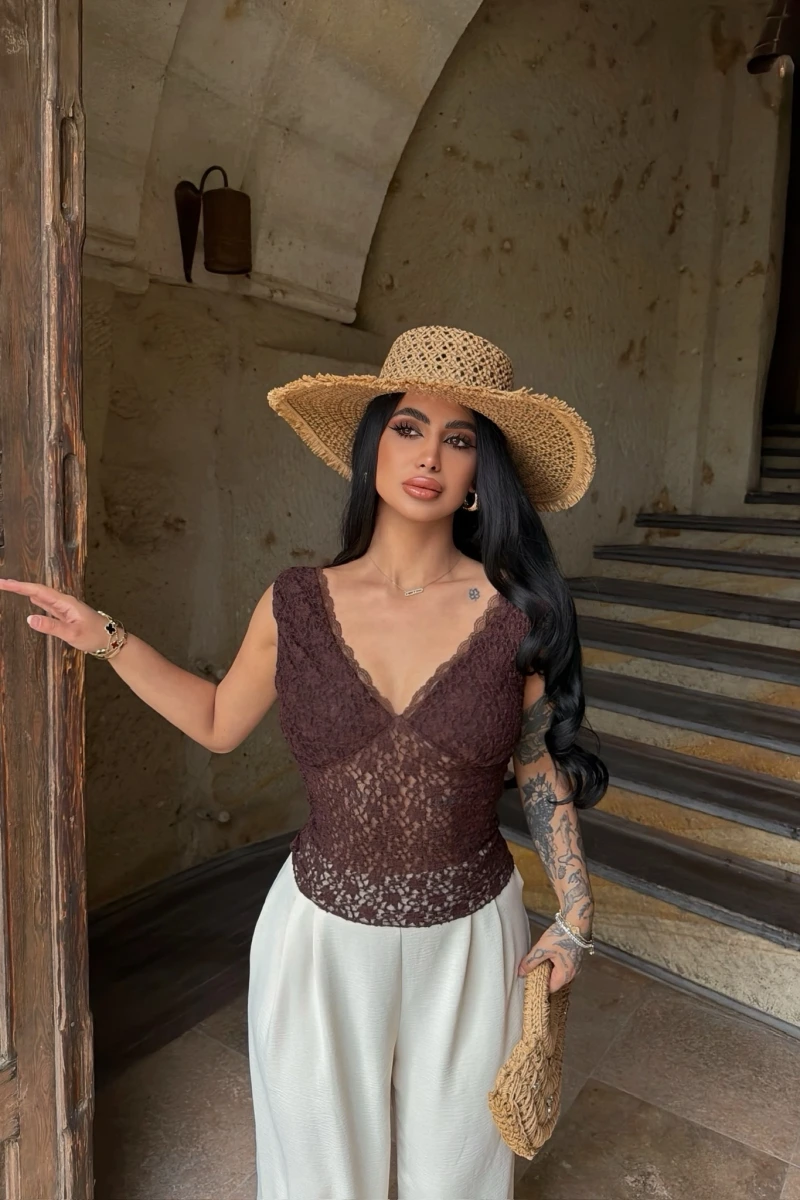 Kahve Bella Güpürlü Bluz