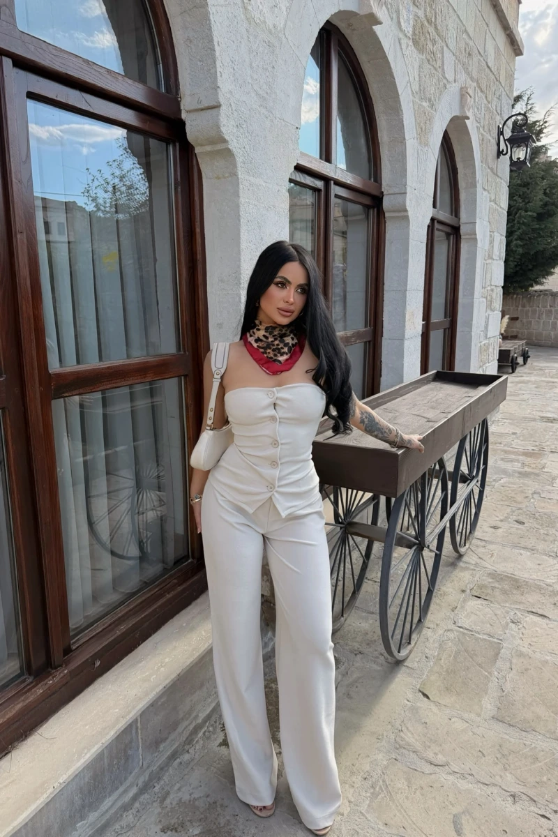 Bej Düğmeli Straplez Takım