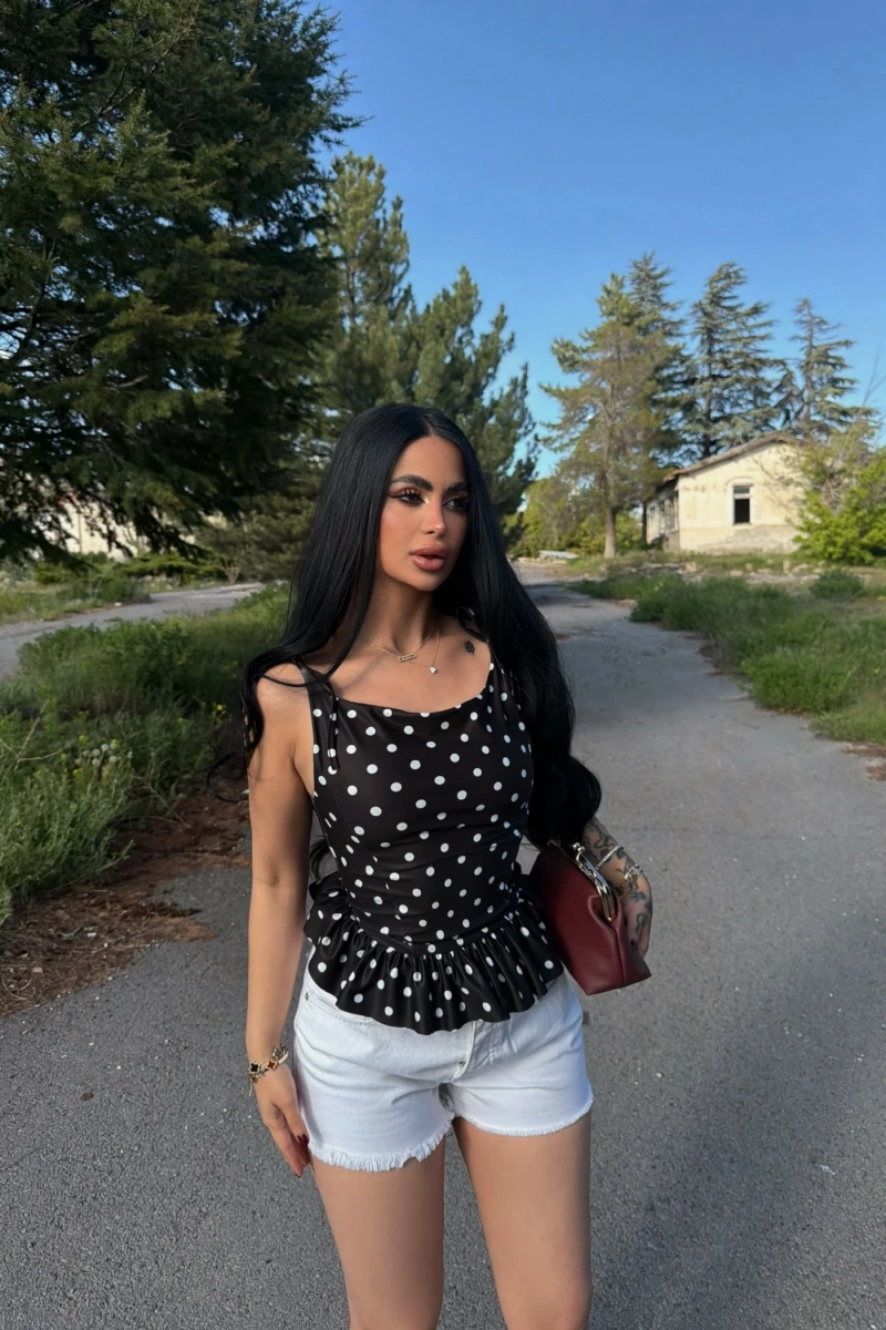 Siyah Omuz Bağcıklı Puantiyeli Bluz