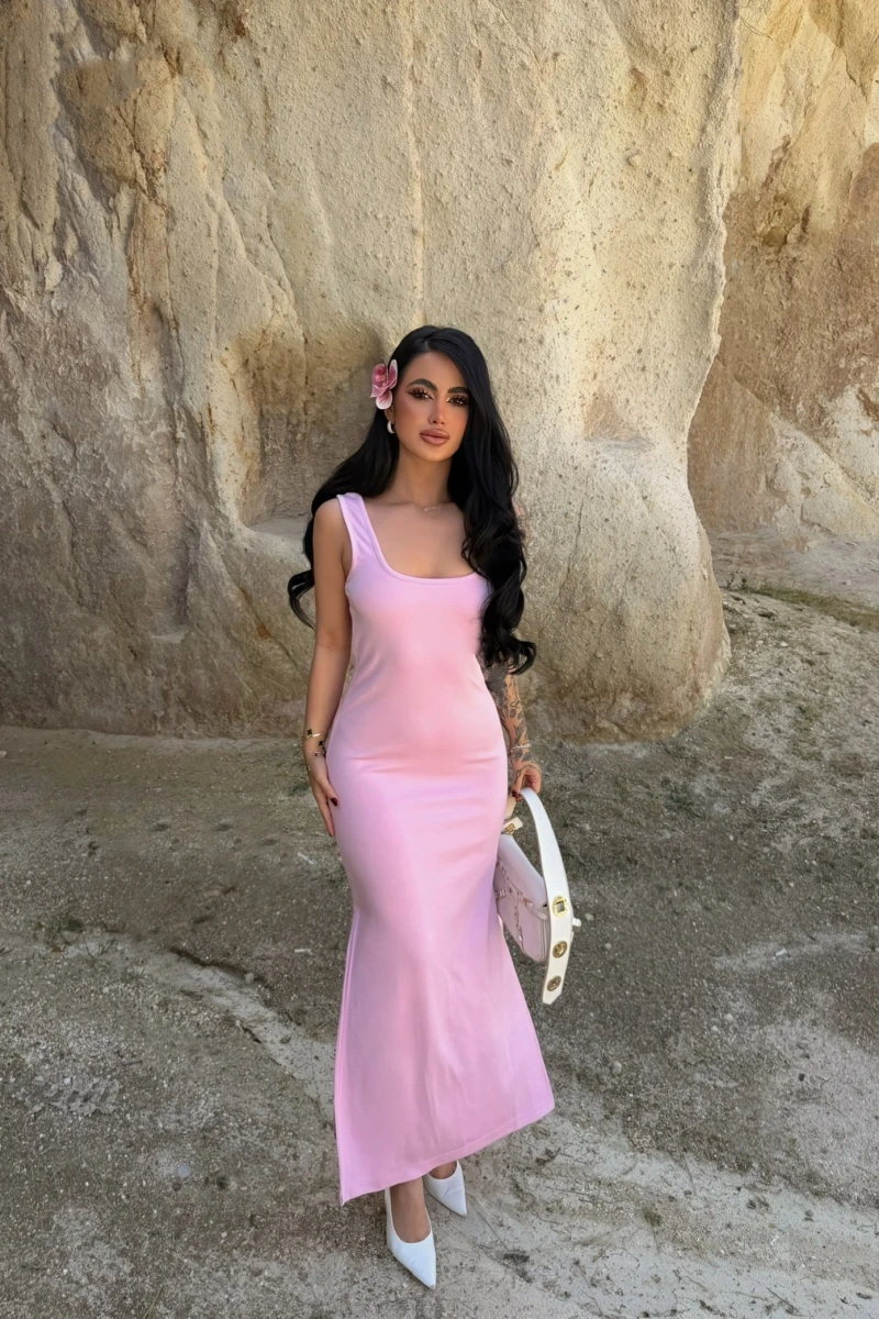 Pembe Çift Yırtmaçlı Modal Elbise