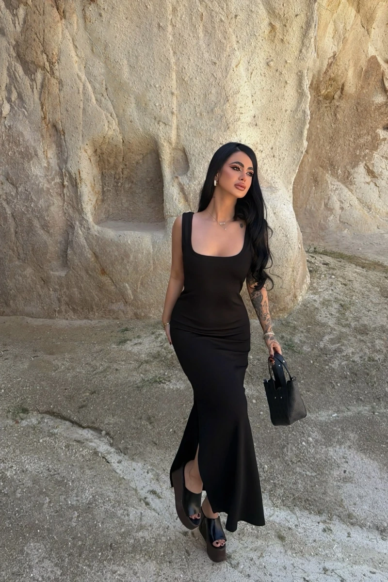 Siyah Çift Yırtmaçlı Modal Elbise