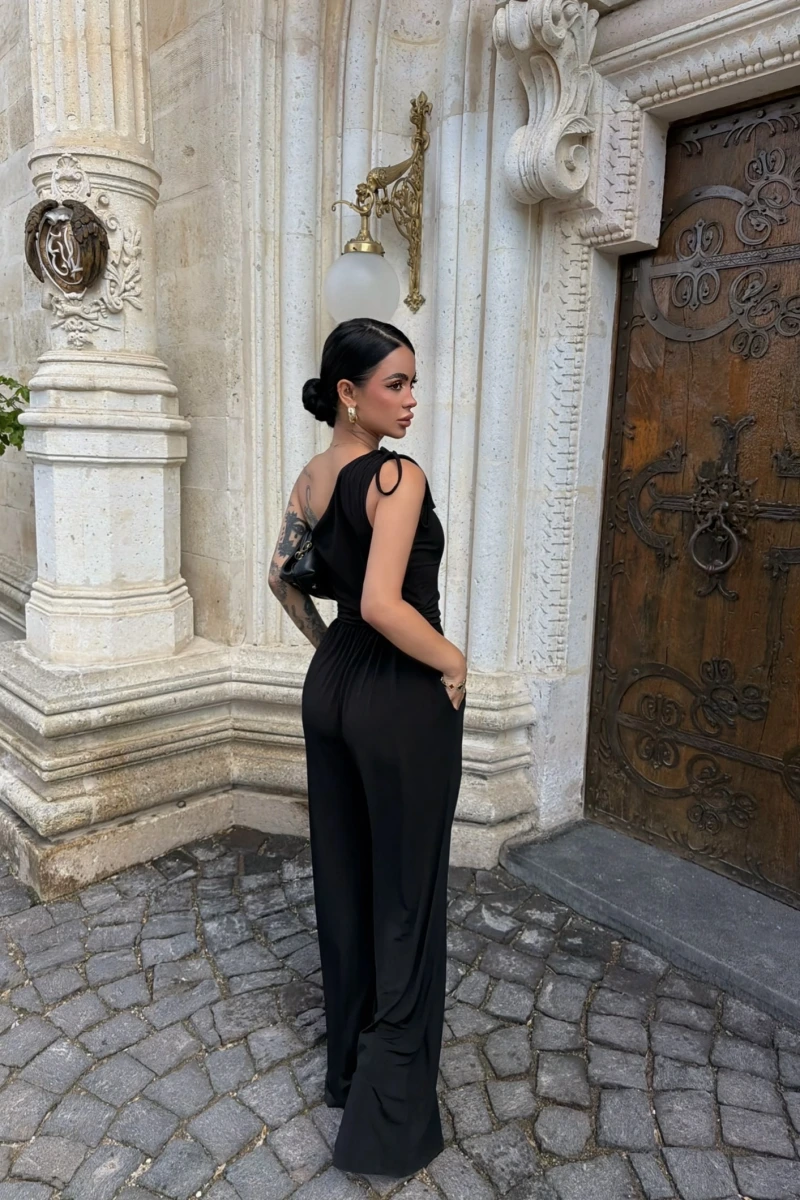 Siyah Tek Omuz Büzgülü Salaş Tulum
