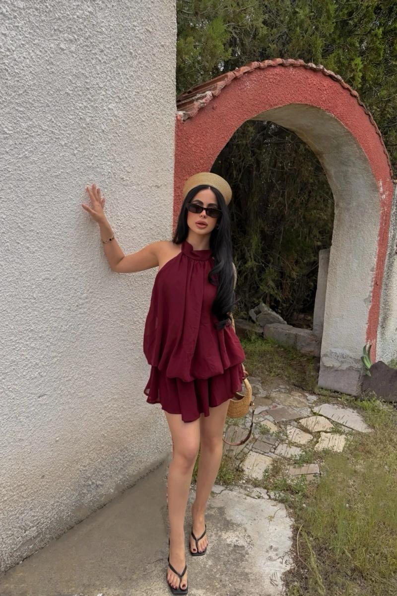 Bordo Şifon Boyundan Geçmeli Elbise