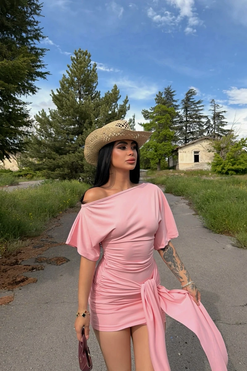 Pembe Fame Kuşaklı Elbise