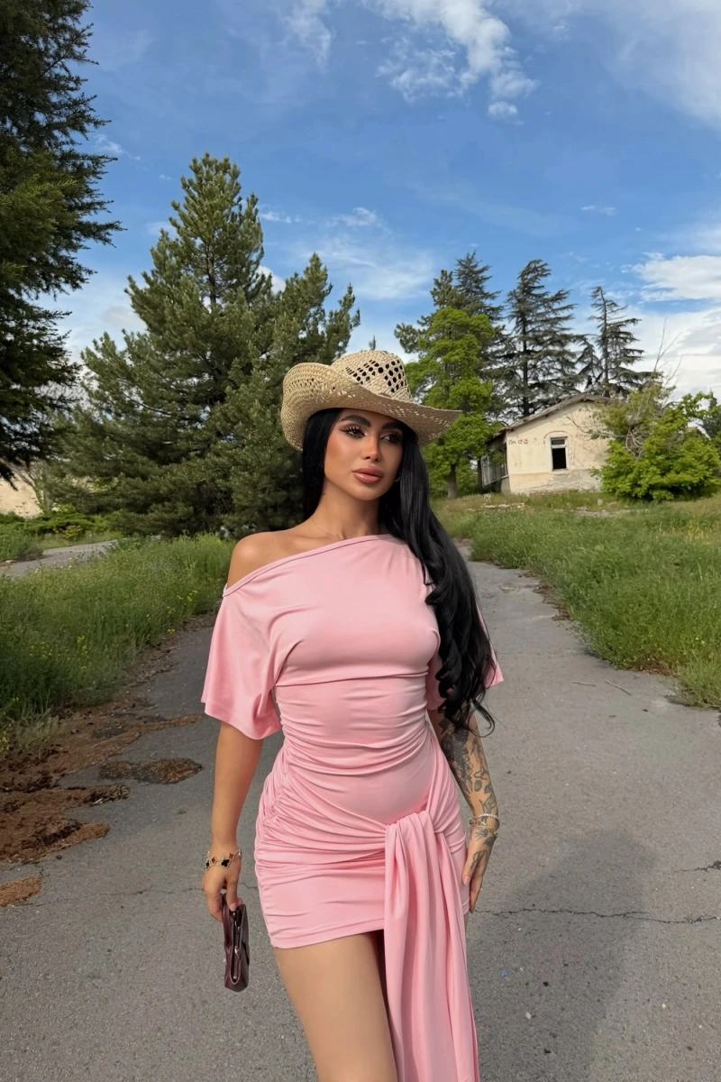 Pembe Fame Kuşaklı Elbise