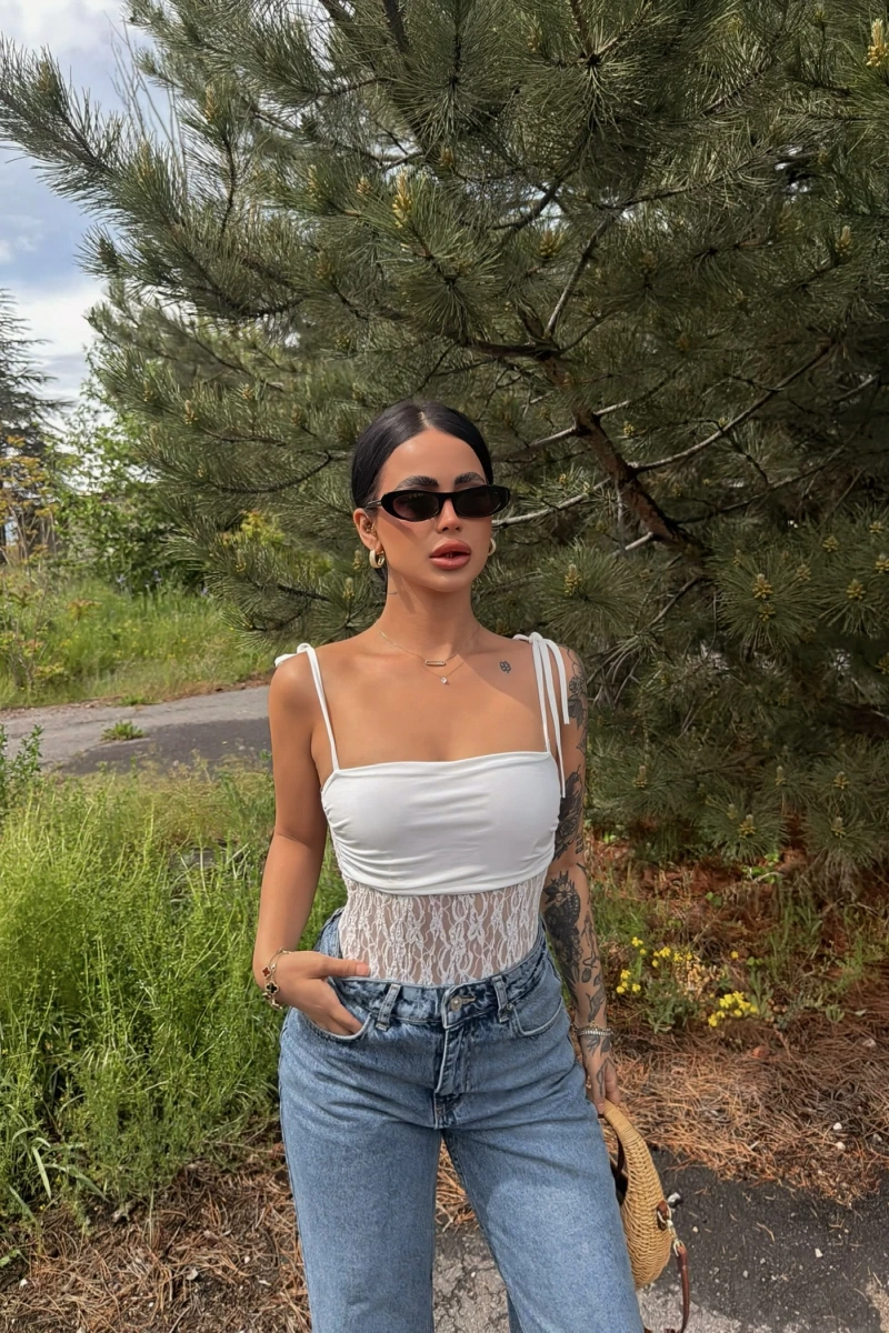 Beyaz Angel Güpür Askılı Bodysuit